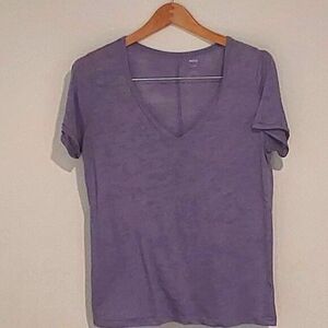 BDG Women's V neck Tee Lavender